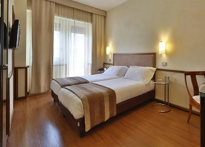 Western Piccadilly Hotel